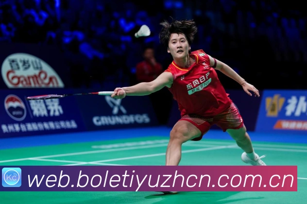佩雷拉UFC王者之路从踢拳传奇到冠军争霸背后的成长与挑战解析:最新赛事动态与深度分析 佩雷拉UFC王者之路从踢拳传奇到冠军争霸背后的成长与挑战解析:最新赛事动态与深度分析
